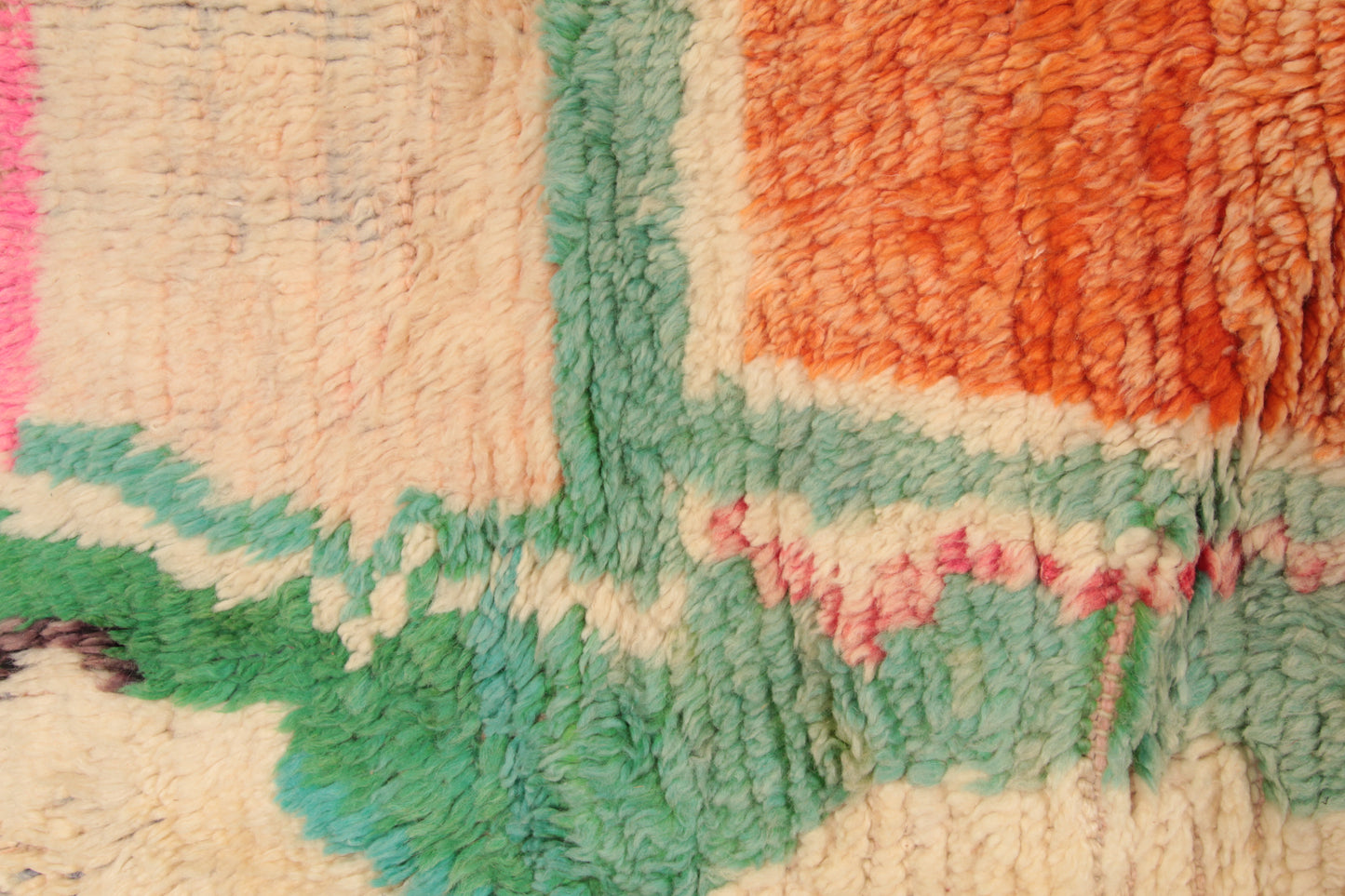 ''Dream'' medium hand-knotted rug 250 x 150 cm