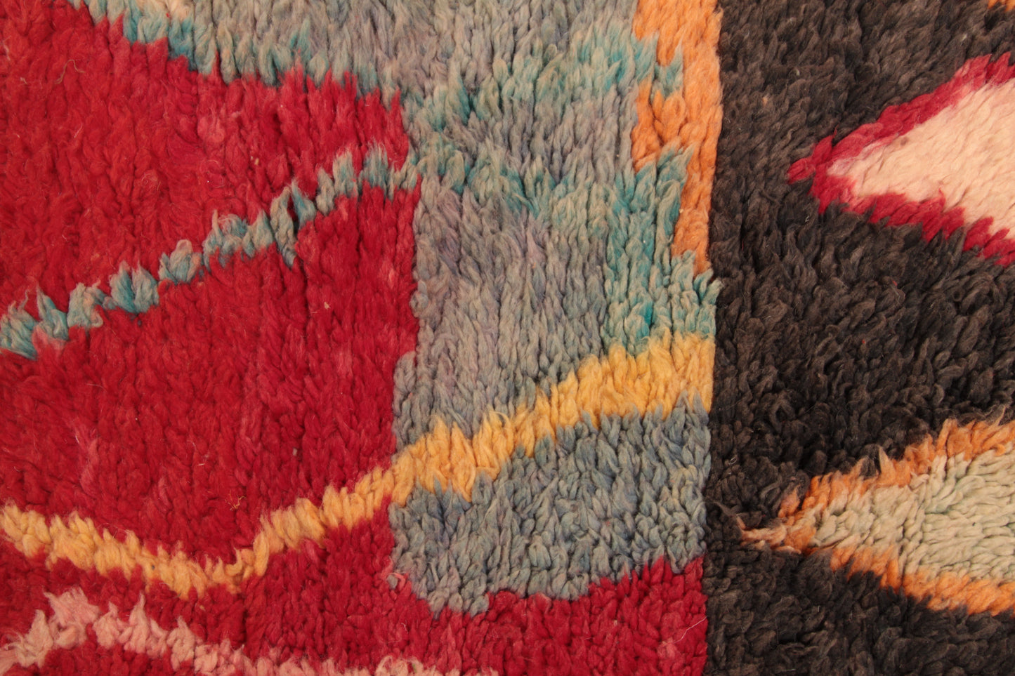 ''Leaf'' medium hand-knotted rug 240 x 170 cm